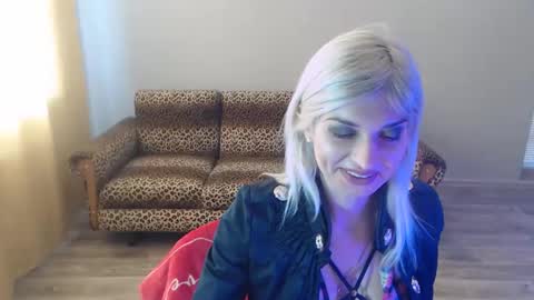 sexybeatriice online show from 02-11-25, 07:23