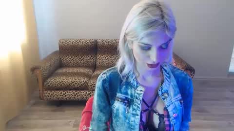 sexybeatriice online show from 02-16-25, 07:04