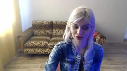 sexybeatriice online show from 02-22-25, 07:34