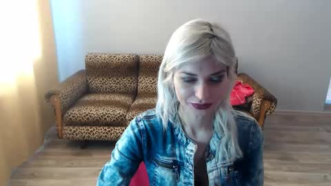 sexybeatriice online show from 02-24-25, 07:11