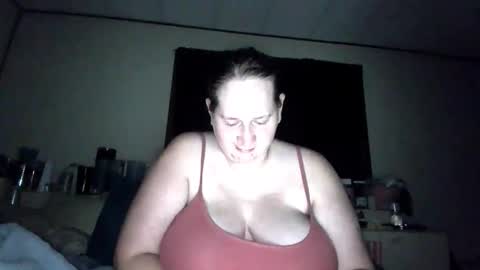 Etowngirl14 online show from 10-09-25, 02:20