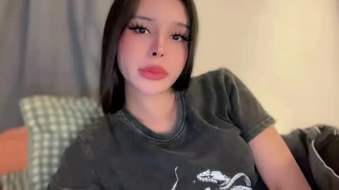 Snapshot of sexybite1 chatting on 11-09-25, 10:24 Seraphina Blaze online show from 11-09-25, 10:24