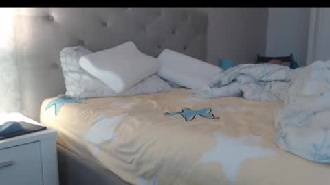 Sexyblonde4u58 online show from 01-06-26, 06:06