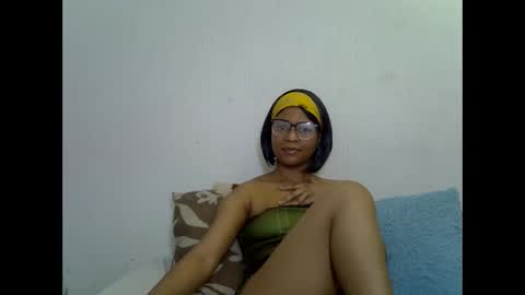 Snapshot of sexyboobs16 chatting on 10-09-25, 08:51 sexyboobs16 online show from 10-09-25, 08:51