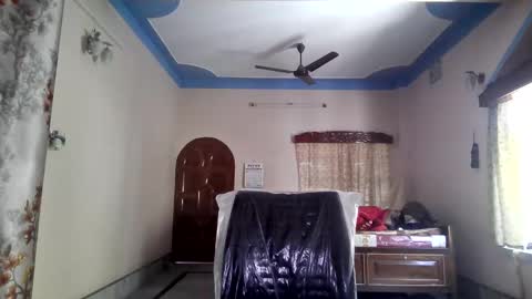 xcxcxcx online show from 11-18-25, 05:23