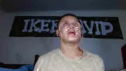 Snapshot of sexyboy_bigclit chatting on 02-02-25, 03:10 Iker online show from 02-02-25, 03:10