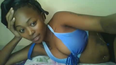 Snapshot of sexybuddy951434 chatting on 09-13-25, 11:10 sexybuddy951434 online show from 09-13-25, 11:10