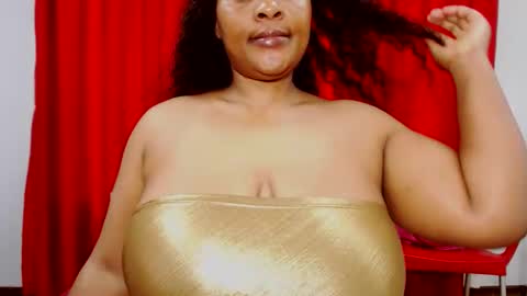 Snapshot of sexybustyboobs chatting on 09-18-25, 04:58 sexybustyboobs online show from 09-18-25, 04:58