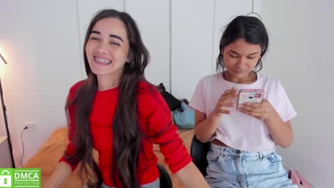 chanell and yina online show from 01-06-25, 03:51