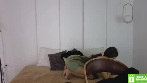 chanell and yina online show from 10-14-25, 01:12