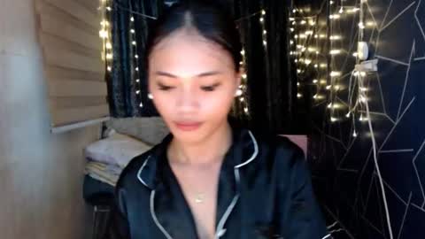 Miss Cheng online show from 11-15-25, 08:00