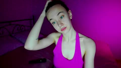 Sophia online show from 02-14-25, 06:34