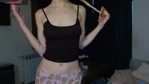 Snapshot of sexycocobutt chatting on 11-14-25, 08:46 Sophia online show from 11-14-25, 08:46