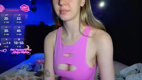 Snapshot of sexycocobutt chatting on 02-19-26, 12:56 Sophia online show from 02-19-26, 12:56