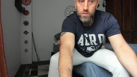 Antonioylola online show from 01-03-25, 03:33