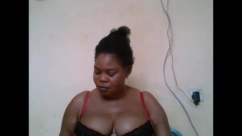 Snapshot of sexydove2 chatting on 11-04-25, 07:18 EMILY online show from 11-04-25, 07:18