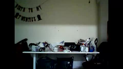 Snapshot of sexyemoprincess chatting on 09-19-25, 06:41 Wouldntyouliketoknow online show from 09-19-25, 06:41