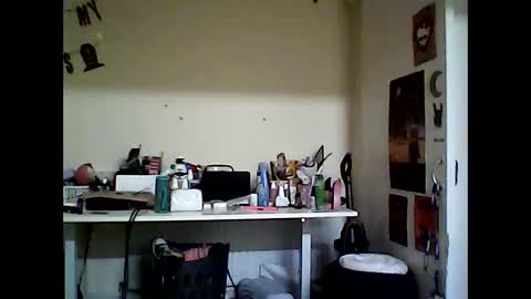 Snapshot of sexyemoprincess chatting on 11-22-25, 09:36 Wouldntyouliketoknow online show from 11-22-25, 09:36