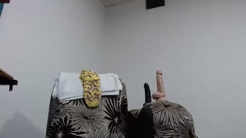 Snapshot of sexyfavgirl chatting on 11-04-25, 08:24 Mary online show from 11-04-25, 08:24