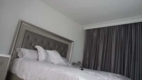 Vanessa  online show from 12-29-24, 05:21