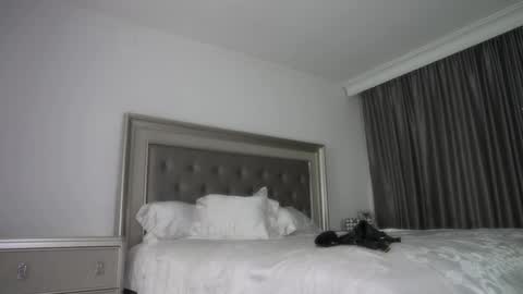 Vanessa  online show from 01-16-25, 08:22