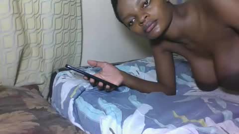 Snapshot of sexyhotgal23 chatting on 11-10-25, 12:20 REBECCAH online show from 11-10-25, 12:20