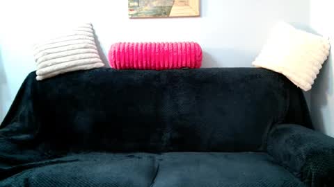 Snapshot of sexyjennyeu chatting on 10-22-25, 08:19 Jenny online show from 10-22-25, 08:19