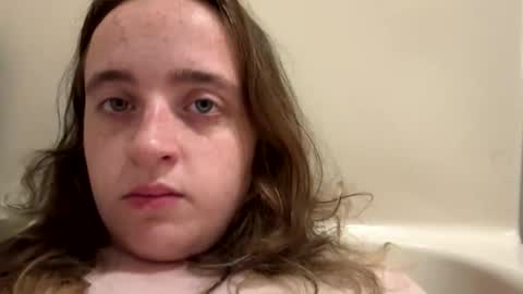 Snapshot of sexykitten2519535 chatting on 10-25-25, 05:08 sexykitten2519535 online show from 10-25-25, 05:08
