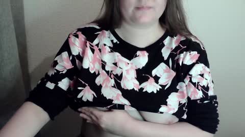 Snapshot of sexykitty_2 chatting on 12-27-24, 03:31 Kate online show from 12-27-24, 03:31