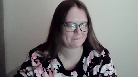 Snapshot of sexykitty_2 chatting on 12-31-24, 12:32 Kate online show from 12-31-24, 12:32