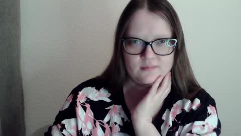 Snapshot of sexykitty_2 chatting on 01-05-25, 01:24 Kate online show from 01-05-25, 01:24