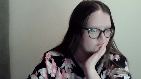 Snapshot of sexykitty_2 chatting on 01-16-25, 01:16 Kate online show from 01-16-25, 01:16