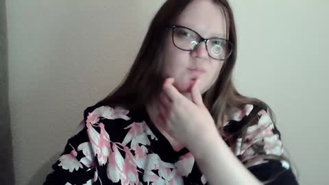 Snapshot of sexykitty_2 chatting on 01-23-25, 12:46 Kate online show from 01-23-25, 12:46
