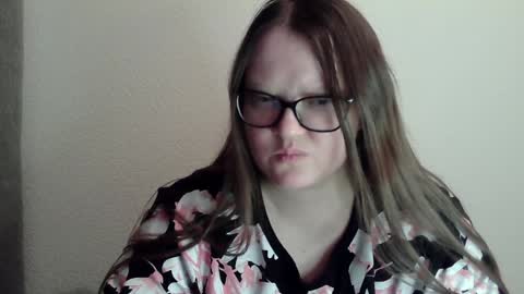 Snapshot of sexykitty_2 chatting on 01-23-25, 03:48 Kate online show from 01-23-25, 03:48
