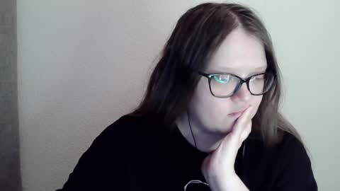 Snapshot of sexykitty_2 chatting on 01-25-25, 12:17 Kate online show from 01-25-25, 12:17