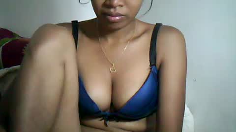 Snapshot of sexylarra12 chatting on 12-15-24, 07:10 sexylarra12 online show from 12-15-24, 07:10
