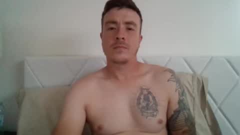 Snapshot of sexylatino4 chatting on 09-20-25, 09:05 sexylatino4 online show from 09-20-25, 09:05