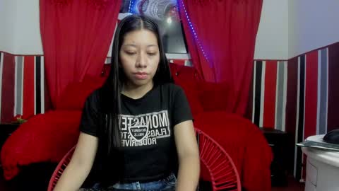 laura online show from 02-18-25, 11:11