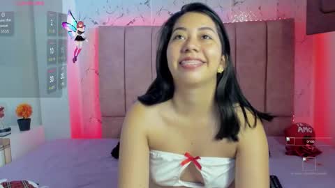 Snapshot of sexylaurita4u chatting on 10-15-25, 03:34 laura online show from 10-15-25, 03:34