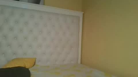 lily online show from 10-25-25, 02:52