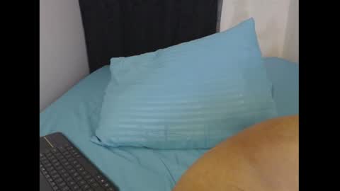 Snapshot of sexyloba_ chatting on 01-09-25, 11:02 sexyloba independent model online show from 01-09-25, 11:02