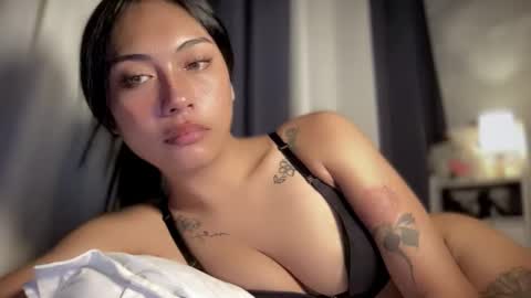 maxine online show from 02-25-26, 06:45