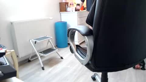 Snapshot of sexyman_fr chatting on 03-07-25, 02:45 Vincent Vega online show from 03-07-25, 02:45