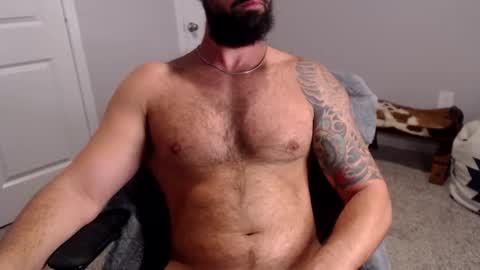 Snapshot of sexymanmk26 chatting on 11-18-25, 12:31 lets go private im ready to play pvt cum online show from 11-18-25, 12:31