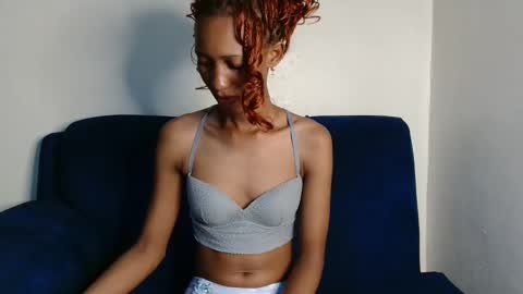 Snapshot of sexymaxxine chatting on 01-18-26, 08:12 sexymaxxine online show from 01-18-26, 08:12