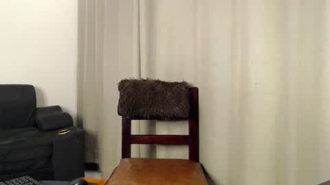 Snapshot of sexymia06 chatting on 02-04-26, 01:33 Melina online show from 02-04-26, 01:33