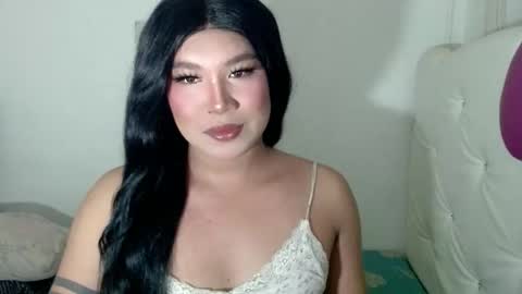 Mika online show from 11-05-25, 04:51