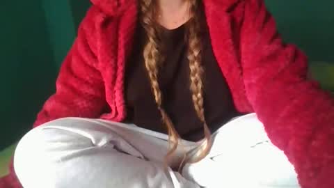 Snapshot of sexymisss24 chatting on 11-24-25, 09:20 sexymisss24 online show from 11-24-25, 09:20