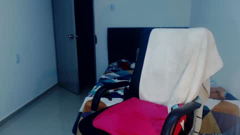 Natalia Duran online show from 12-10-24, 06:01