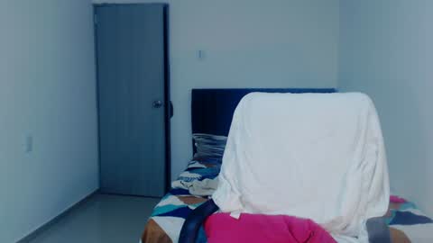 Natalia Duran online show from 12-20-24, 01:03